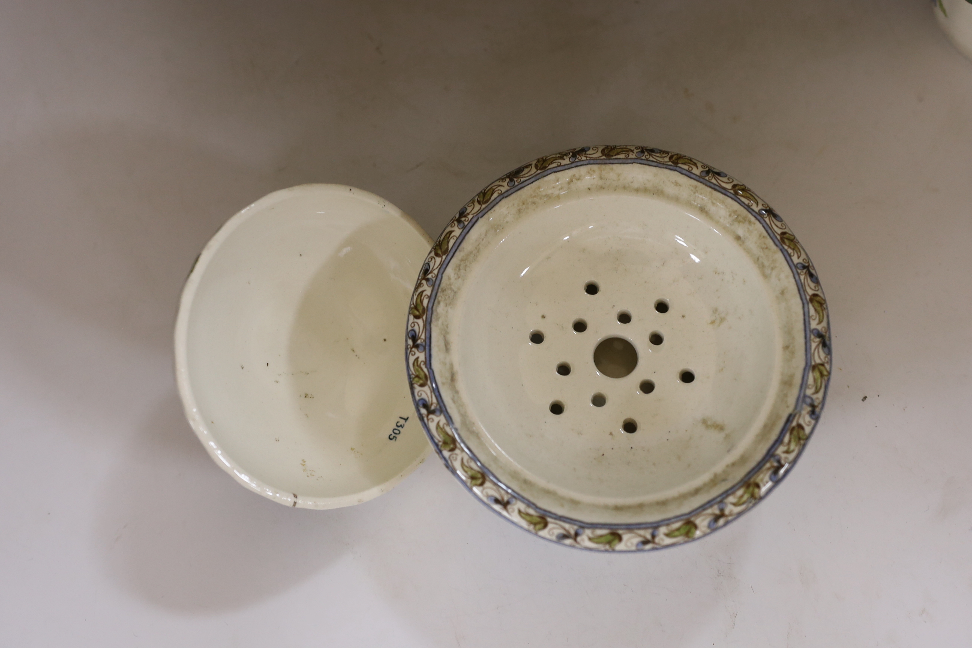 A Mintons earthenware toilet set